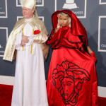 nicki minaj red hood & pope grammys 2012